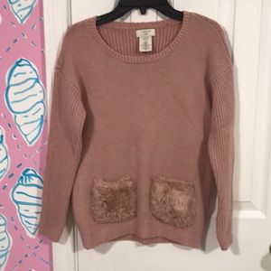 Adorable girl’s sweater - Size M (10/12)